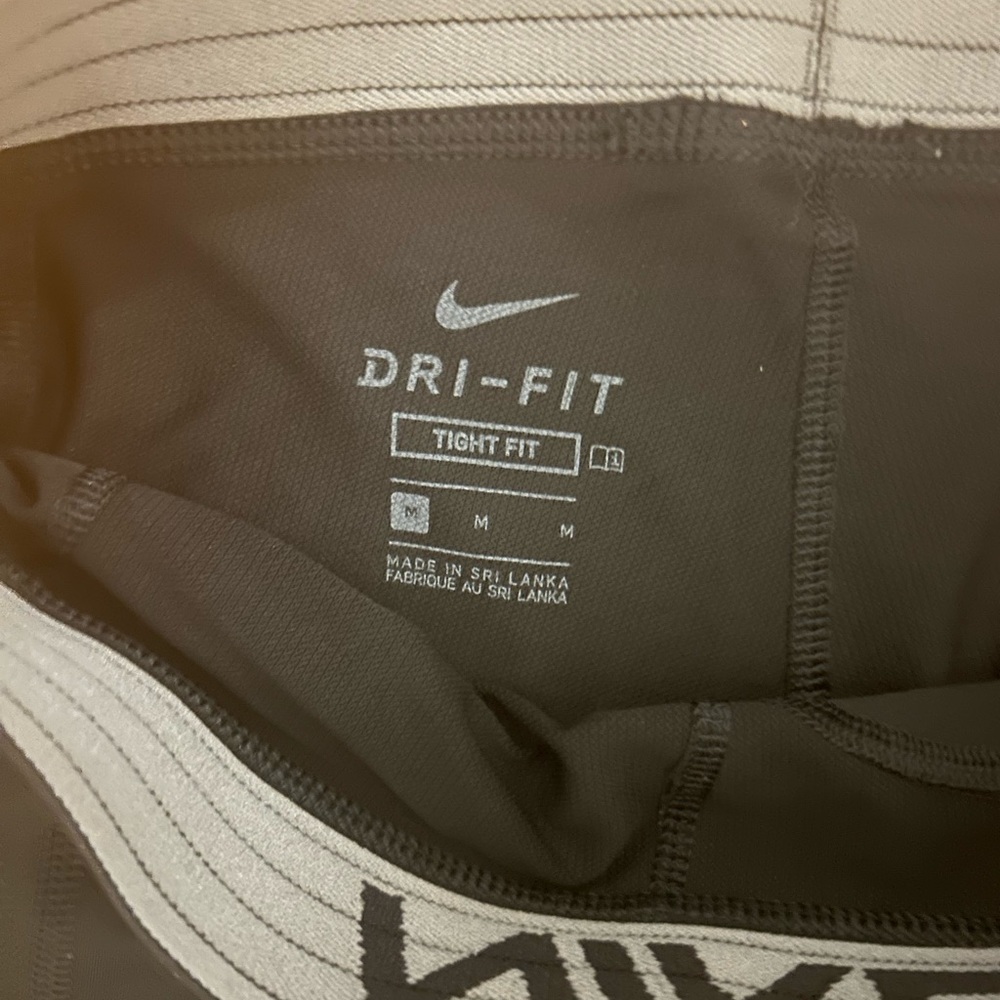 Nike Pro tights size med. - Picture 3 of 3